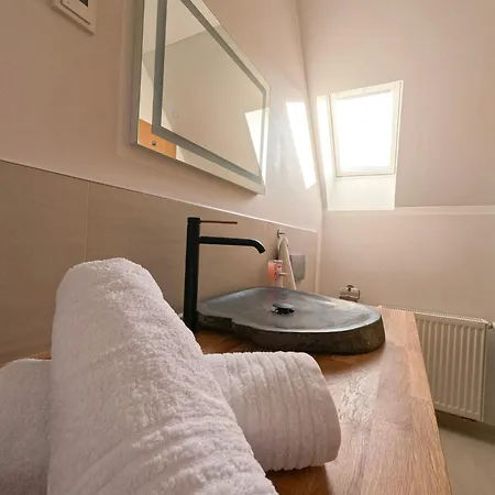 Haeusli, Klimaanlage, Terrasse, Smart Tv